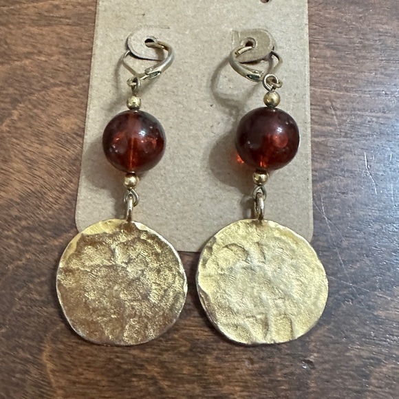 Kenneth J Lane Pierced Earrings Toffee Beads w Hammered Gold Tone Discs 2.25” - Picture 2 of 8